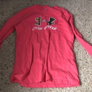 Under armor long sleeve tee size M color pink